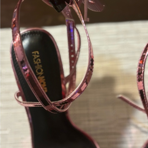 Rose gold, pink, high heels, size 7 1/2 brand new from Fashion Nova - Picture 4 of 11